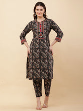 Load image into Gallery viewer, Cotton Kurta and pant set
