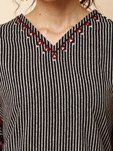 Load image into Gallery viewer, Kurta Pant &amp; Dupatta Suit Set
