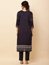Load image into Gallery viewer, Vaani Kurta Pant &amp; Dupatta Suit Set
