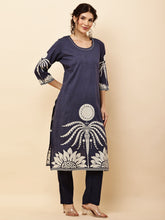 Load image into Gallery viewer, Kurta Pant &amp; Dupatta Suit Set
