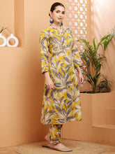 Load image into Gallery viewer, Yellow Cotton Kurti coord Set
