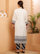 Load image into Gallery viewer, Kurta Pant and dupatta Set
