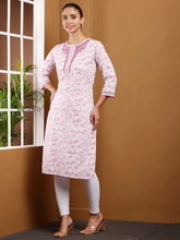 Load image into Gallery viewer, Cotton Embroidered Kurta
