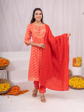 Load image into Gallery viewer, Festive Kurta Pant &amp; Dupatta Suit Set
