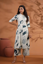 Load image into Gallery viewer, Printed Coord Set Rayon fabric
