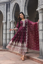 Load image into Gallery viewer, Dhriti Anarkali Suit Set - Wine
