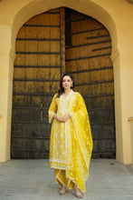 Load image into Gallery viewer, Suhaana Suit Set - yellow
