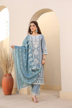 Load image into Gallery viewer, Embroidered Cotton suit set
