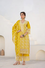 Load image into Gallery viewer, Bahaar Suit set - Mustard
