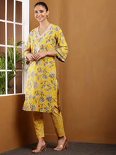 Load image into Gallery viewer, Samar - Complete Cotton Suit Set - Mustard
