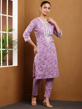 Load image into Gallery viewer, Shloka - Cotton Suit Set - Lavendar
