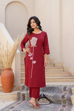 Load image into Gallery viewer, Embroidered Kurta and Pant set
