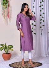 Load image into Gallery viewer, Embroidered Rayon Kurta
