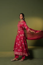 Load image into Gallery viewer, Bahaar _ Anarkali Suit Set _ Chinon Fabric
