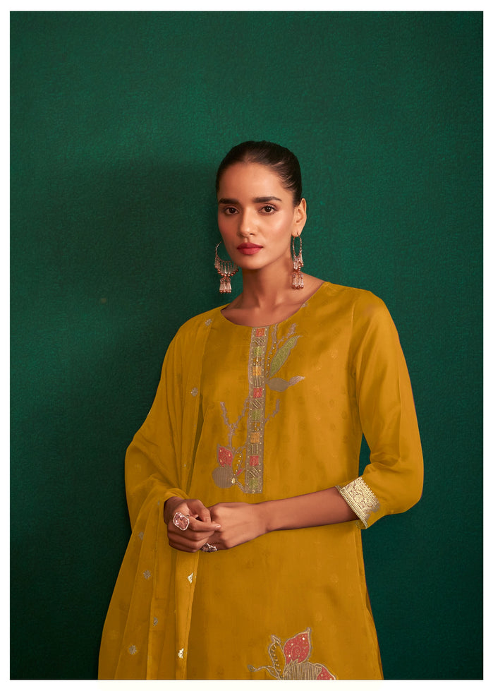 Dhriti Woven Chanderi Suit Set