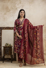 Load image into Gallery viewer, wine Kurta Pant &amp; Dupatta Suit Set
