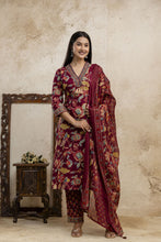 Load image into Gallery viewer, wine Kurta Pant &amp; Dupatta Suit Set
