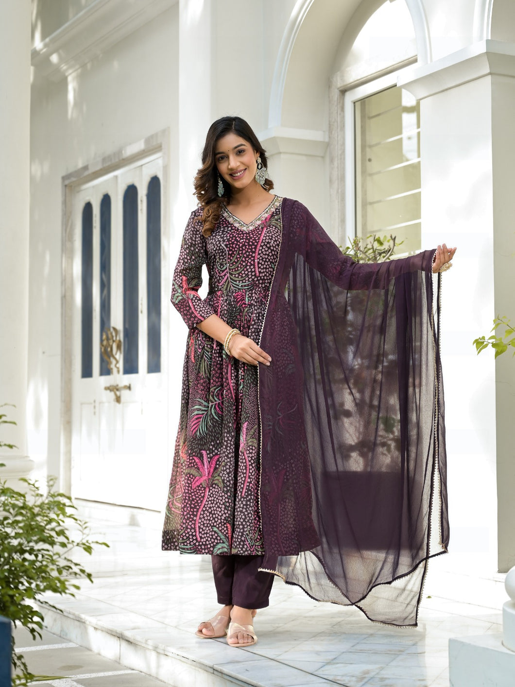 Kurta Pant & Dupatta Suit Set --- Premium chinon silk fabric
