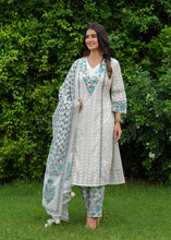 Load image into Gallery viewer, Kurta Pant &amp; Dupatta Suit Set
