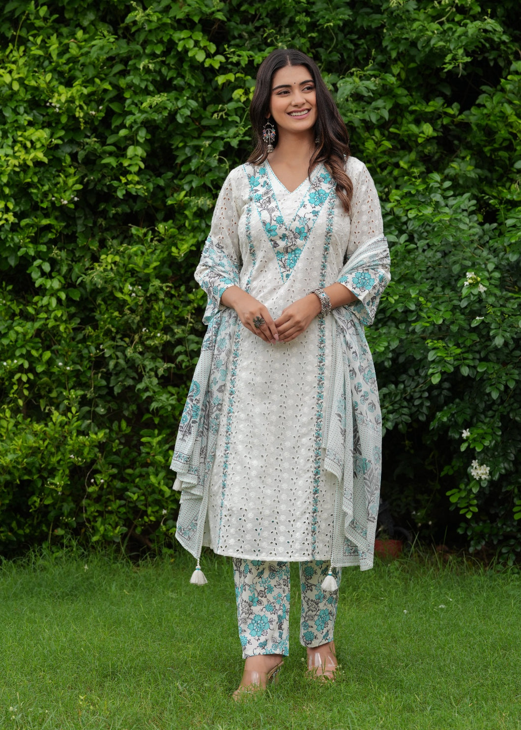 Kurta Pant & Dupatta Suit Set